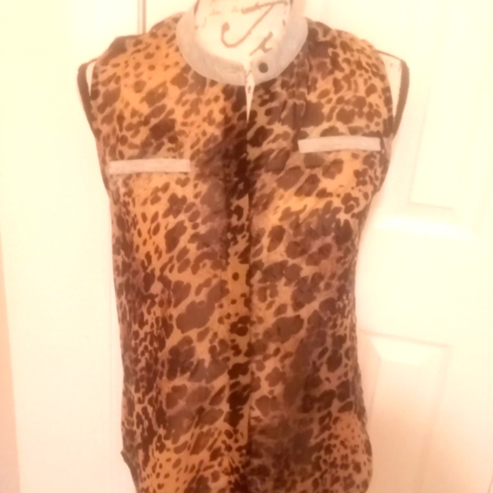 Nwouttag sheer animal print top.Great looking